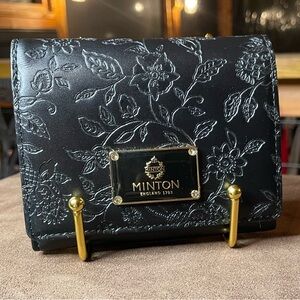 EUC Minton black leather embossed compact wallet